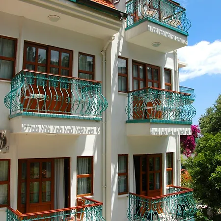 酒店 La Boutique Ipek 凯梅尔